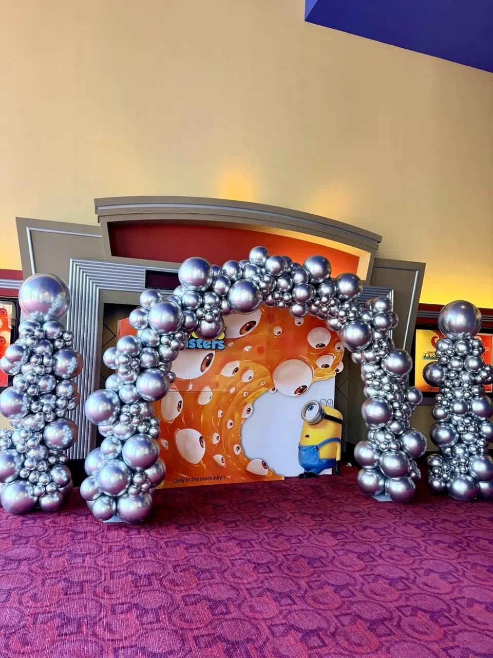 Minions Movie Premiere Silver Balloon Columns — view 01