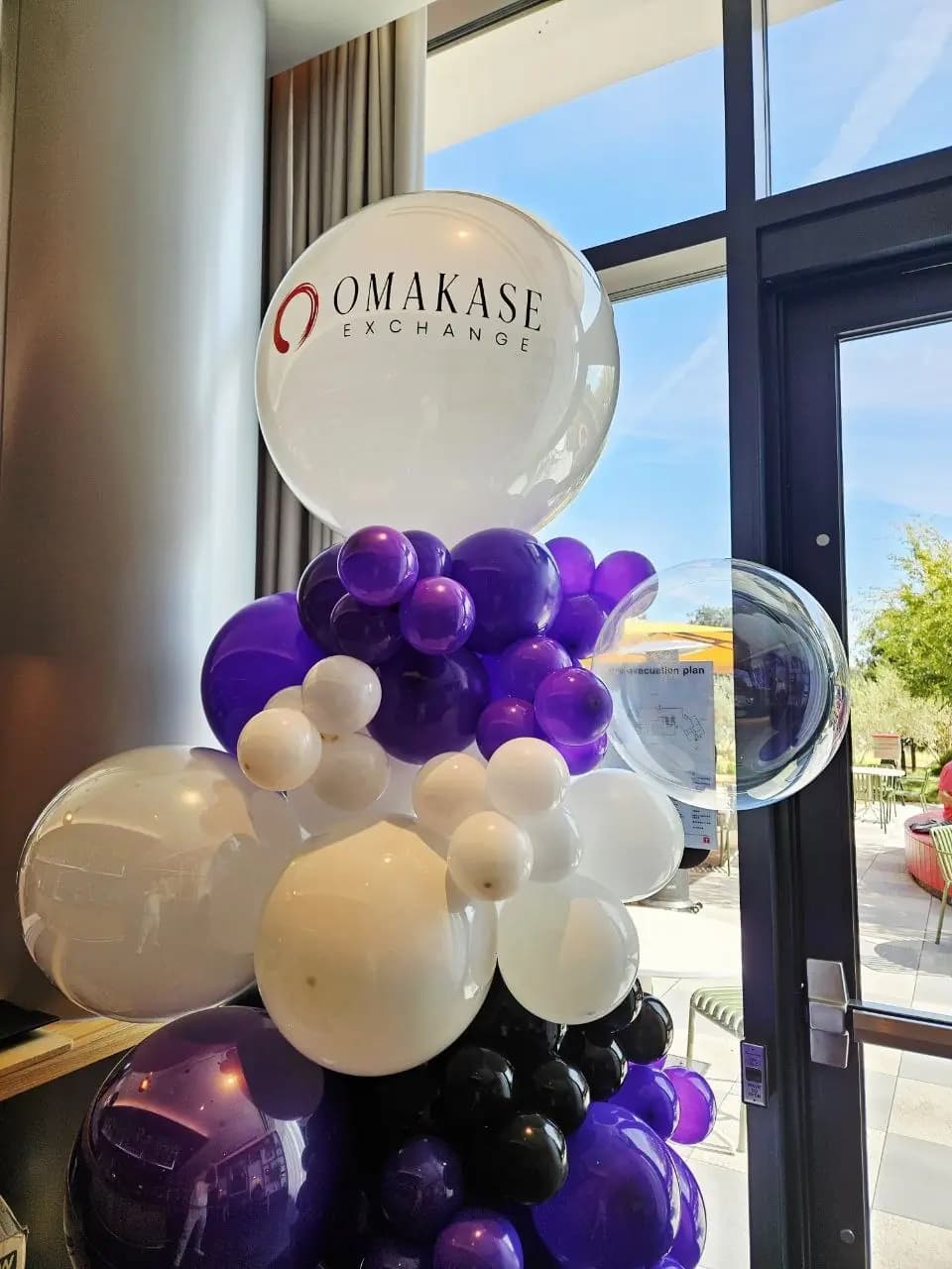 Omakase Exchange Corporate Event Balloon Column — view 02