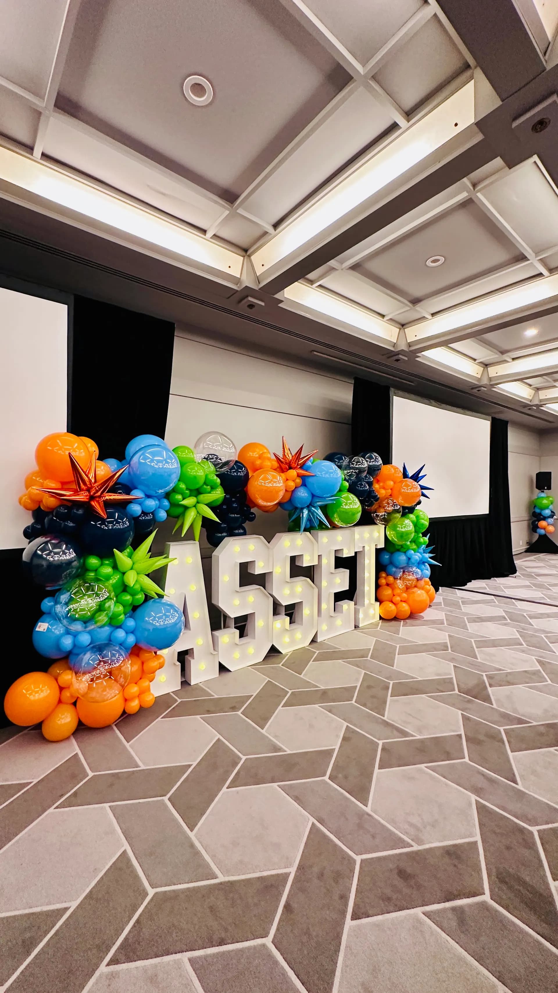 Professional event balloon décor for Asset Symposium at the Corporate Symposium in San Francisco, California.