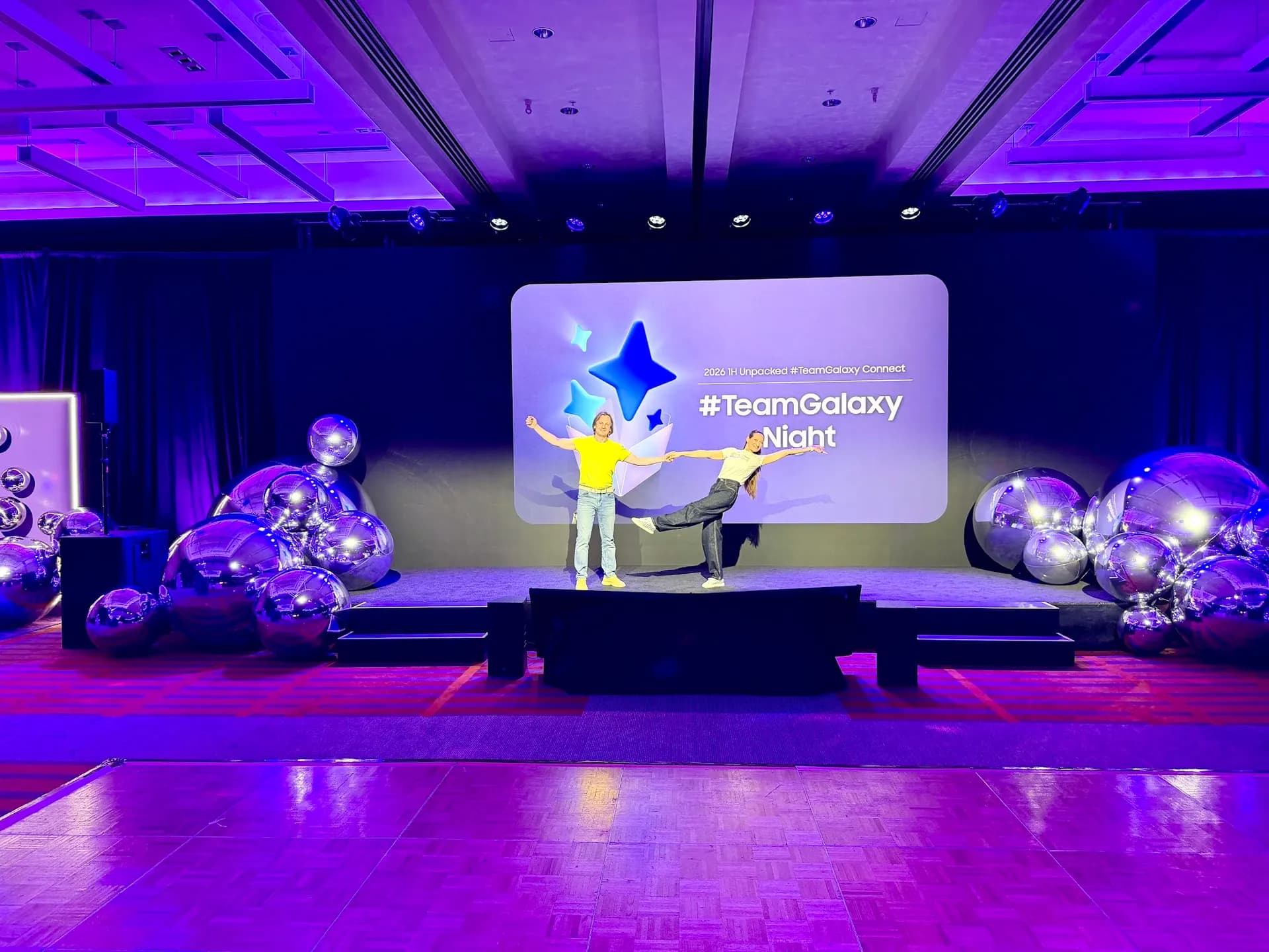 Completed branded corporate balloon décor from the App Launch project in San Francisco, California (image 4 of 5).